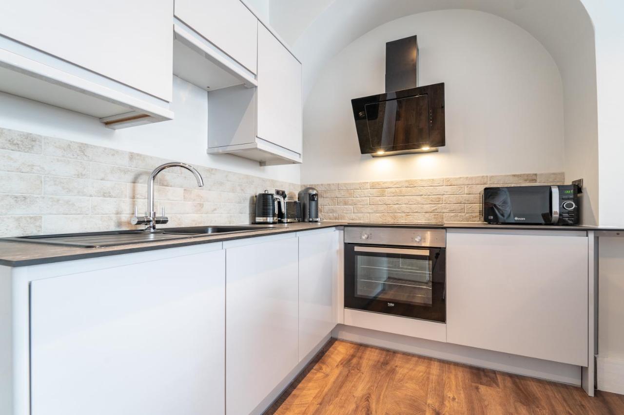 Watergate Penthouse - New 2 Bed Luxury Apartment In City Centre Chester Buitenkant foto