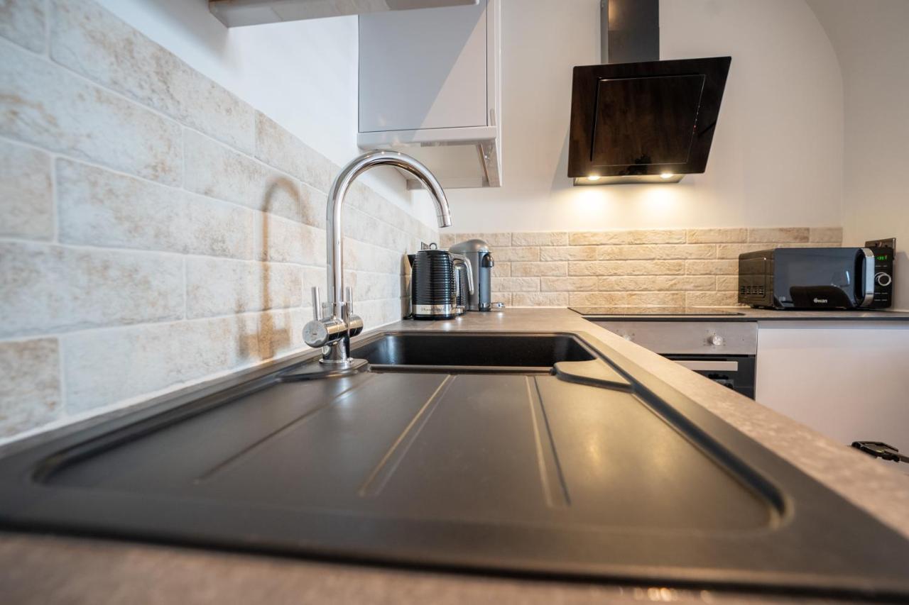 Watergate Penthouse - New 2 Bed Luxury Apartment In City Centre Chester Buitenkant foto