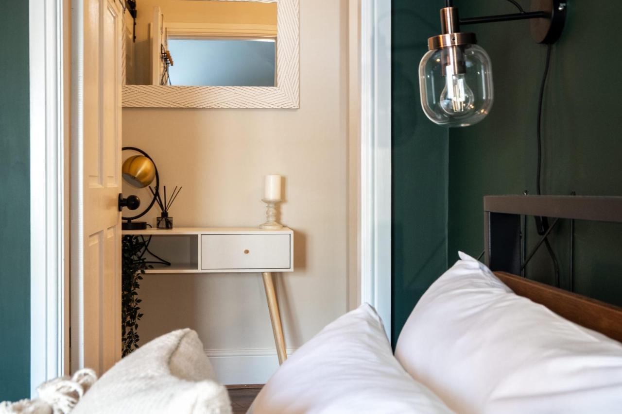 Watergate Penthouse - New 2 Bed Luxury Apartment In City Centre Chester Buitenkant foto