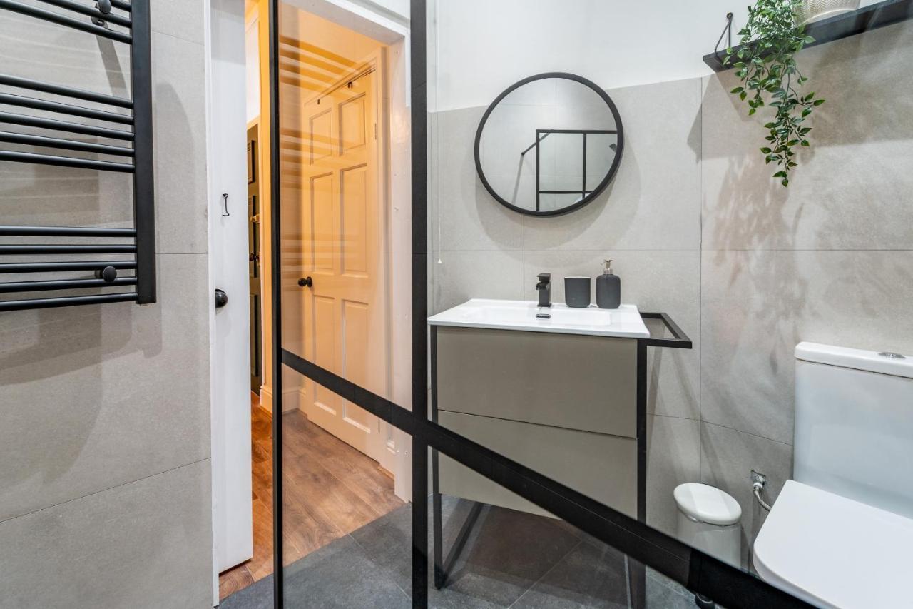 Watergate Penthouse - New 2 Bed Luxury Apartment In City Centre Chester Buitenkant foto